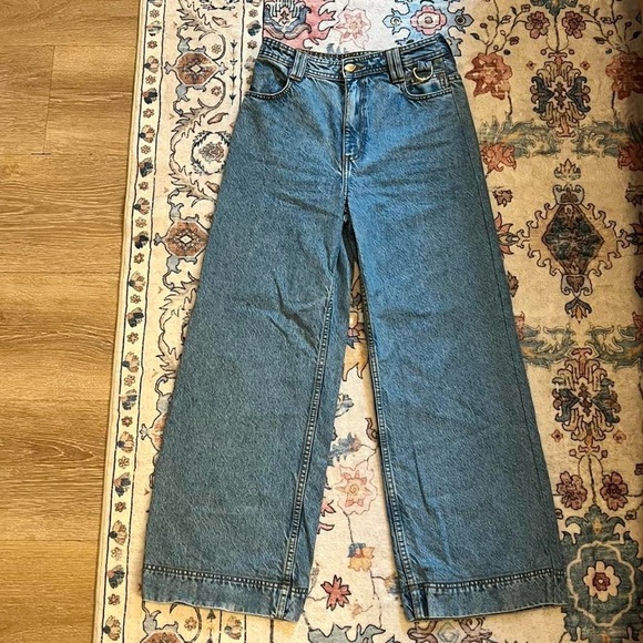 Women's Blue Jeans - Picture 2 of 8